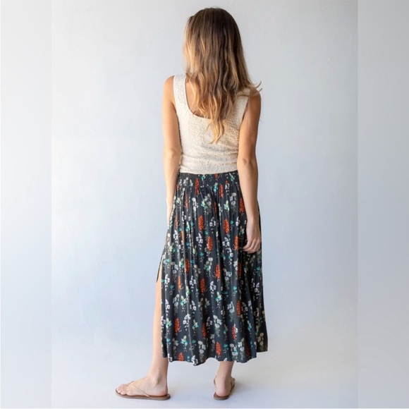 Natural Life Gray Multicolor Floral Print Addie Midi Skirt Size XL - Picture 4 of 13